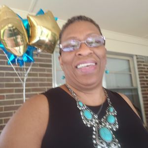 Meet your Posher, Roslyn